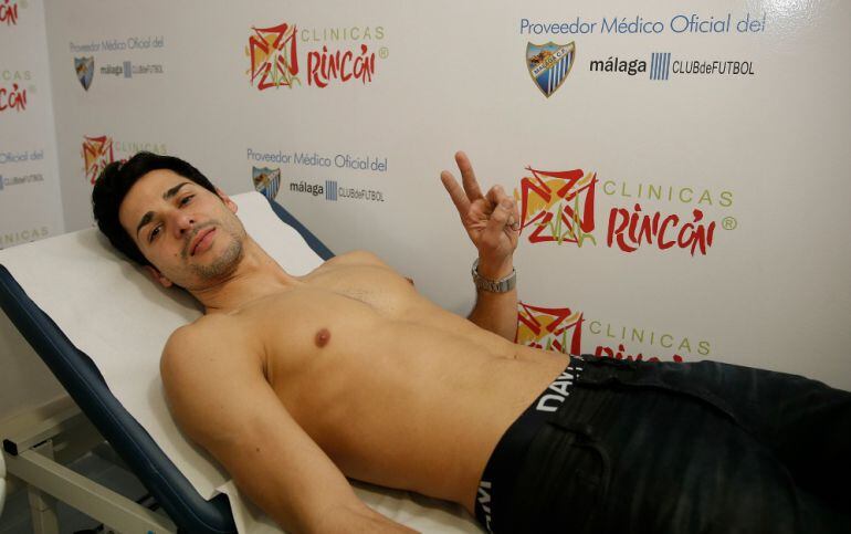 Javi Guerra en el reconocimiento médico