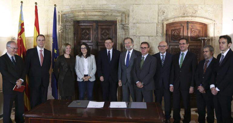 Firma del convenio contra la pobreza energética