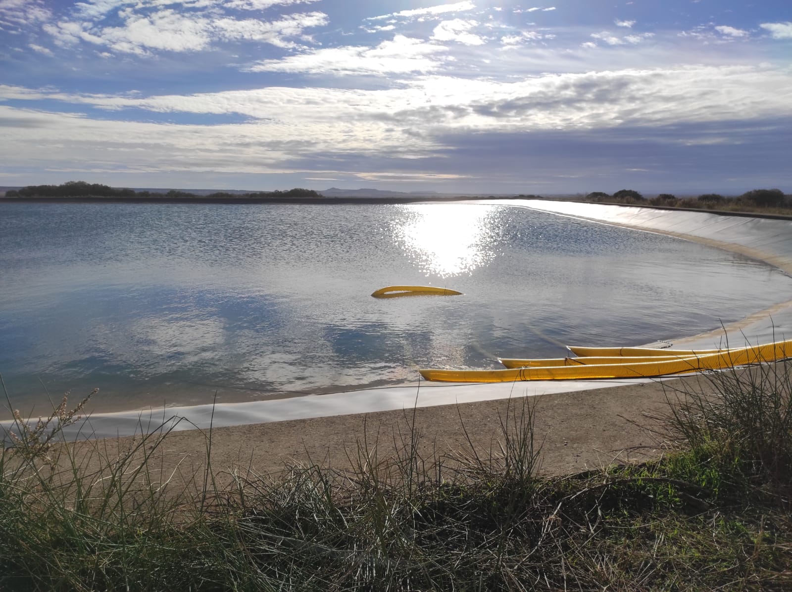 Balsas de agua y depuradora en Valdabra