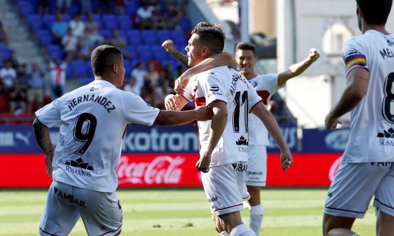 Álex Gallar celebra su gol ante el Eibar