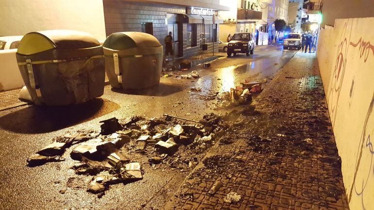 Imagen de algunos de los contenedores afectados