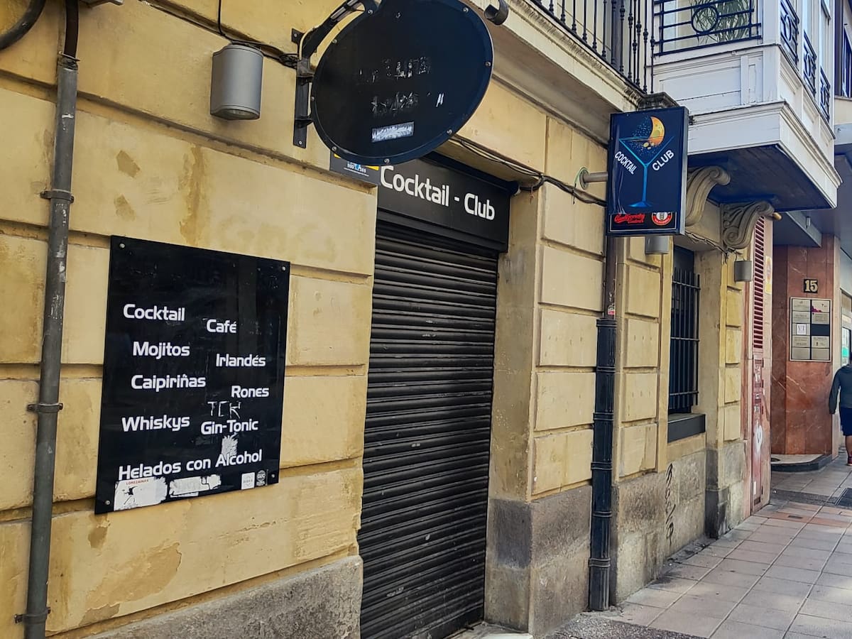 Ruidos, infracción de horarios, exceso de aforo: 32 sanciones a dos afters del centro de Vitoria