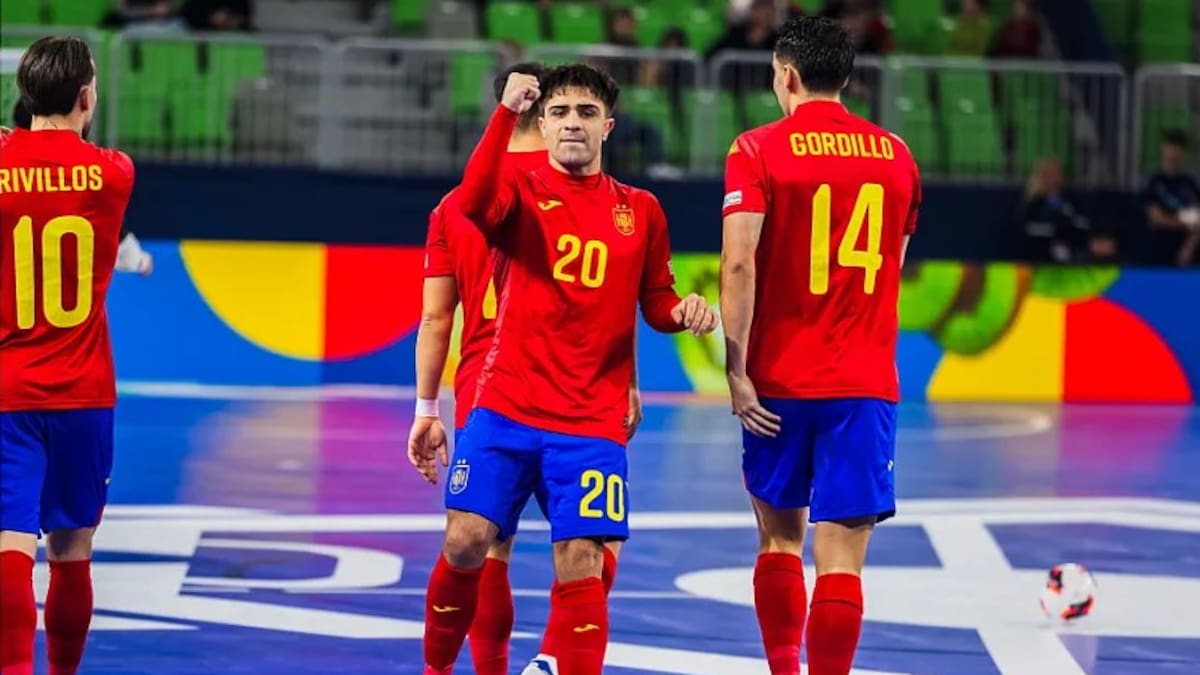 David Novoa y Gonzalo Santa Cruz, en la prelista de España para dos amistosos en Finlandia