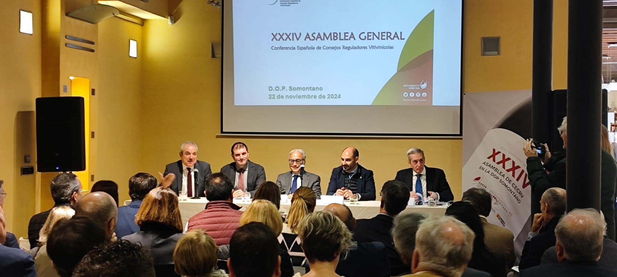 La asamblea ha reunido a más de una treintena de responsables de Consejos Reguladores del sector del vino de toda España