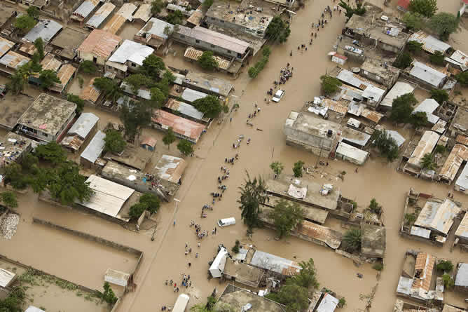 Inundaciones provocadas por la tormenta &#039;Hanna&#039; en Gonaives, Haití