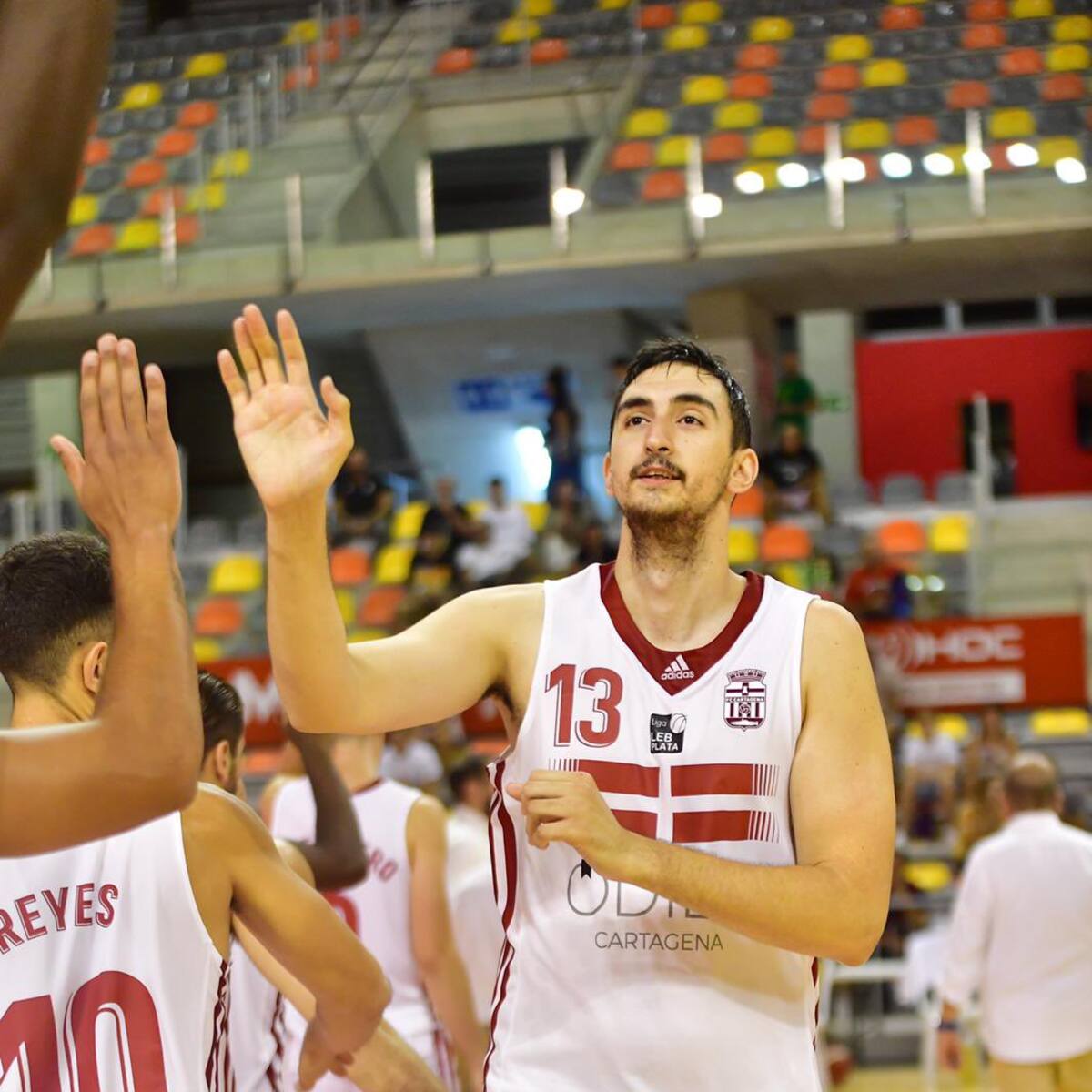 Mendiola, con un esguince, será duda hasta el final para la vuelta ante Zornotza