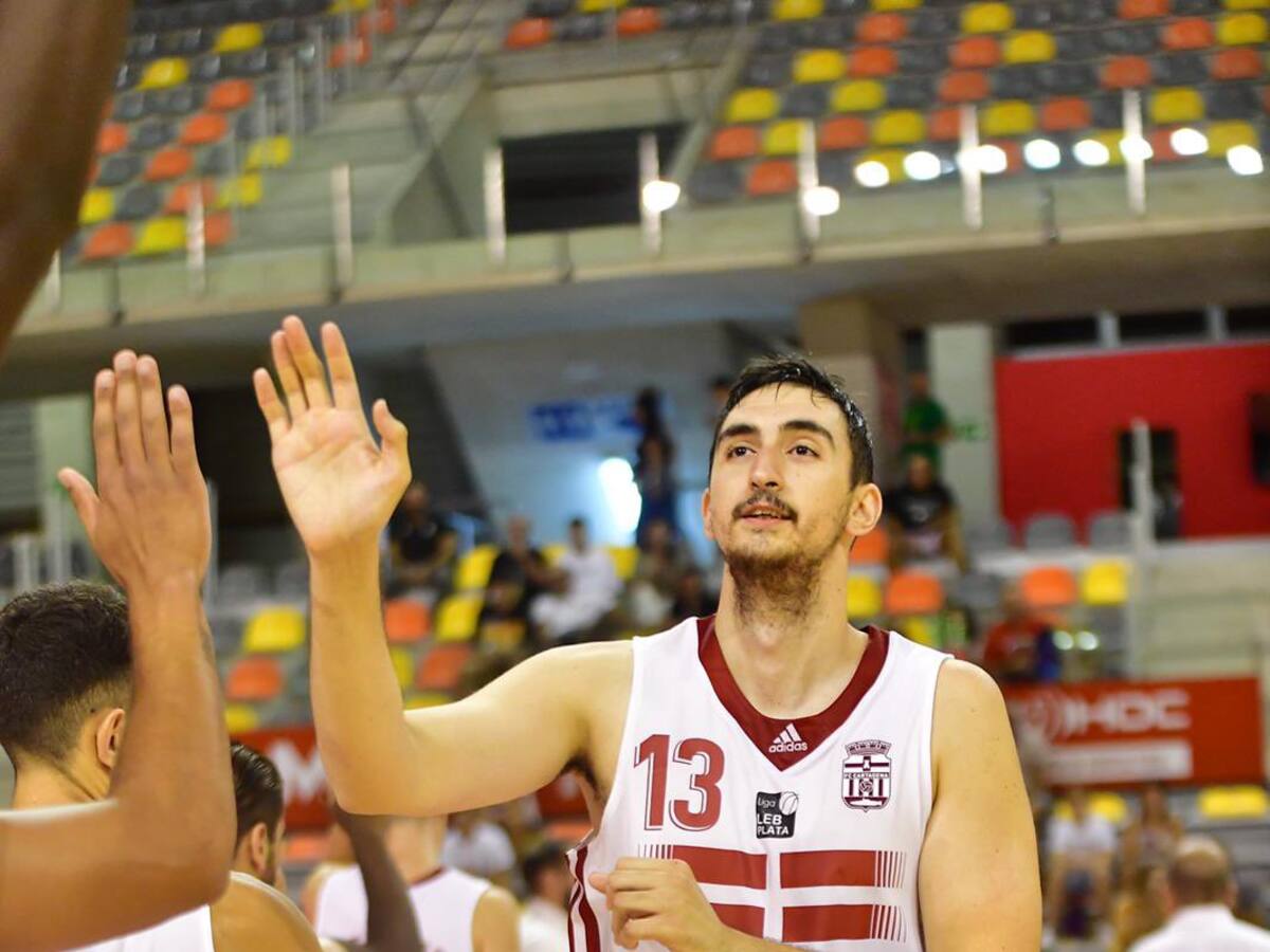 Mendiola, con un esguince, será duda hasta el final para la vuelta ante Zornotza