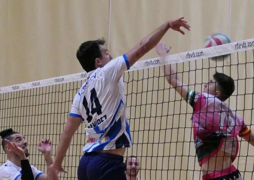 Sergio Ramírez durante un partido con el Servigroup Benidorm