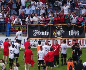 La plantilla del Conquense con la afición desplazada