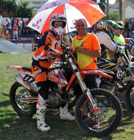 Luis López con su padre, el mítico Luisake