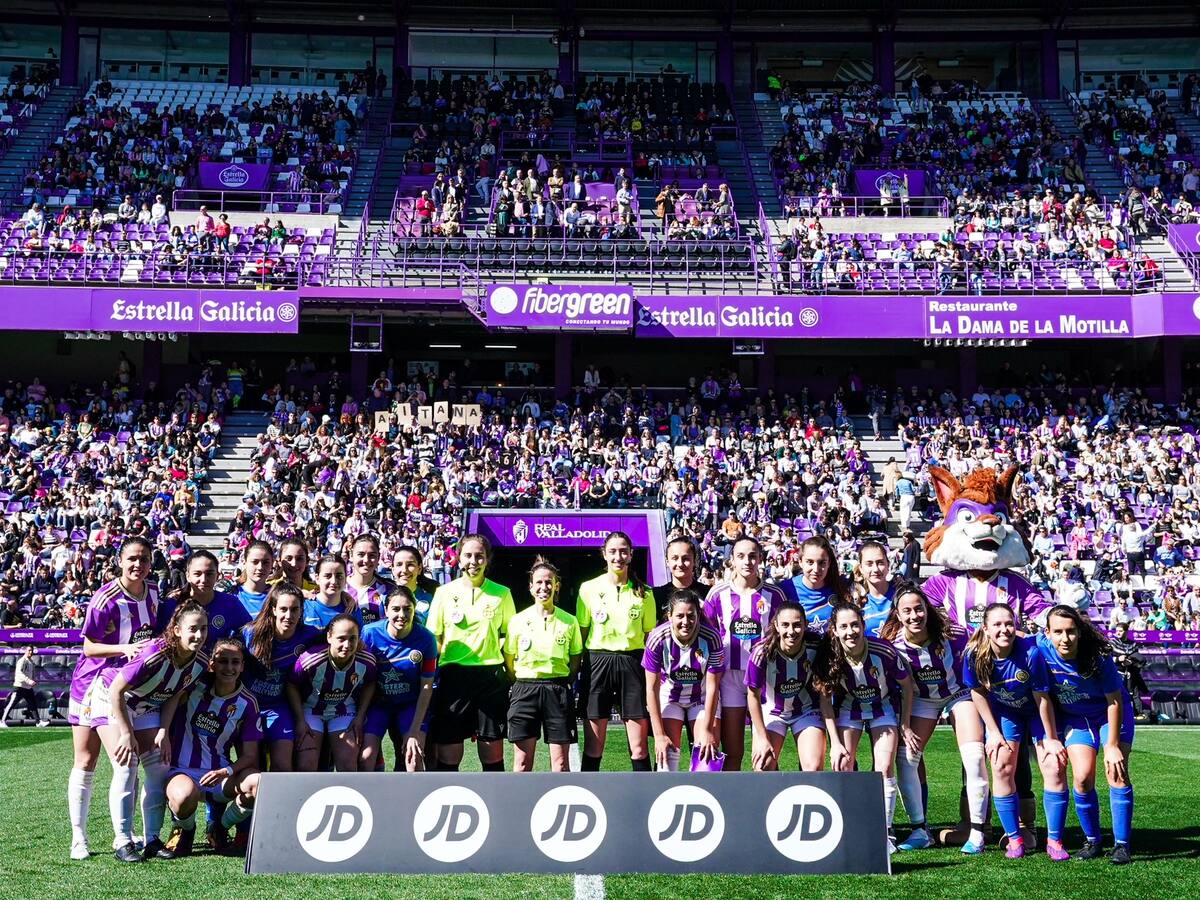 Las chicas del Olímpico B hacen historia al disputar un partido en Zorrilla ante 12.000 espectadores
