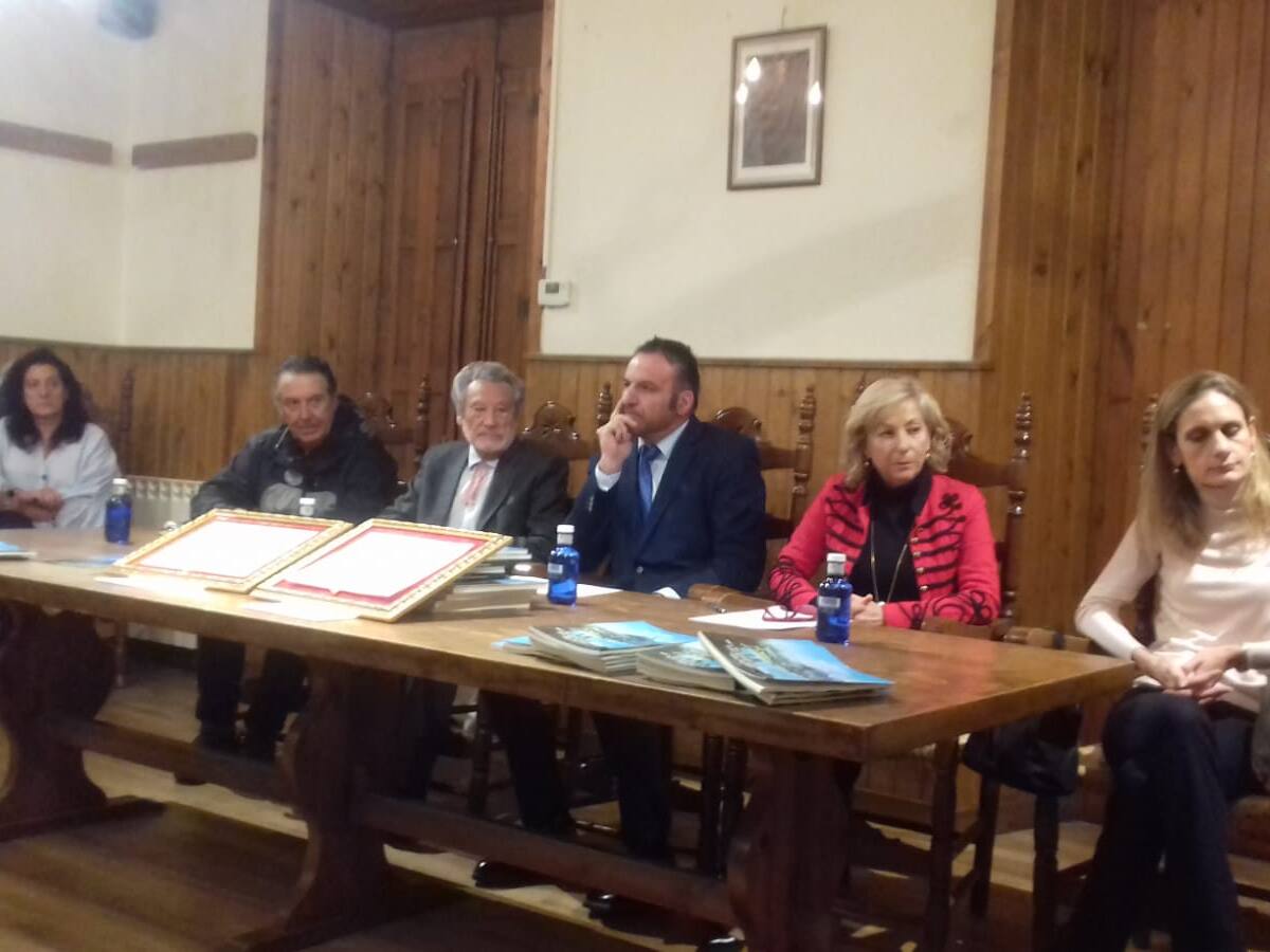 Presentado el séptimo volumen de "Relatos para Sallent"