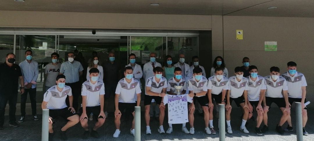 Homenajes del Real Jaén a los sanitarios hace unos días.