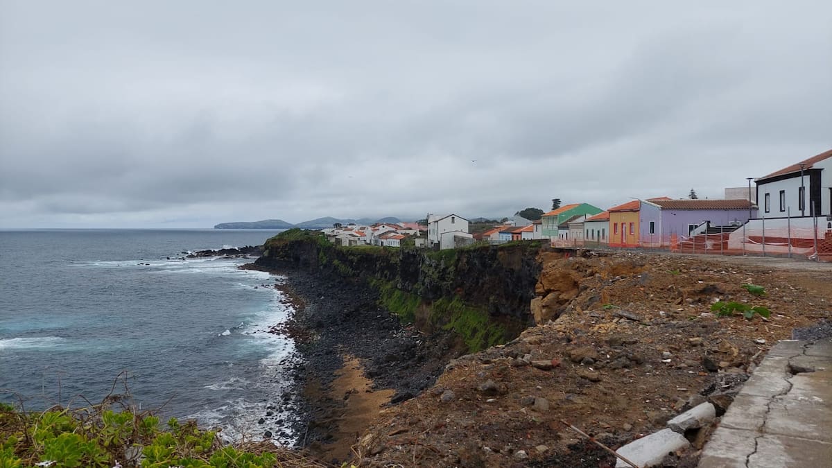 El agua se come las Azores