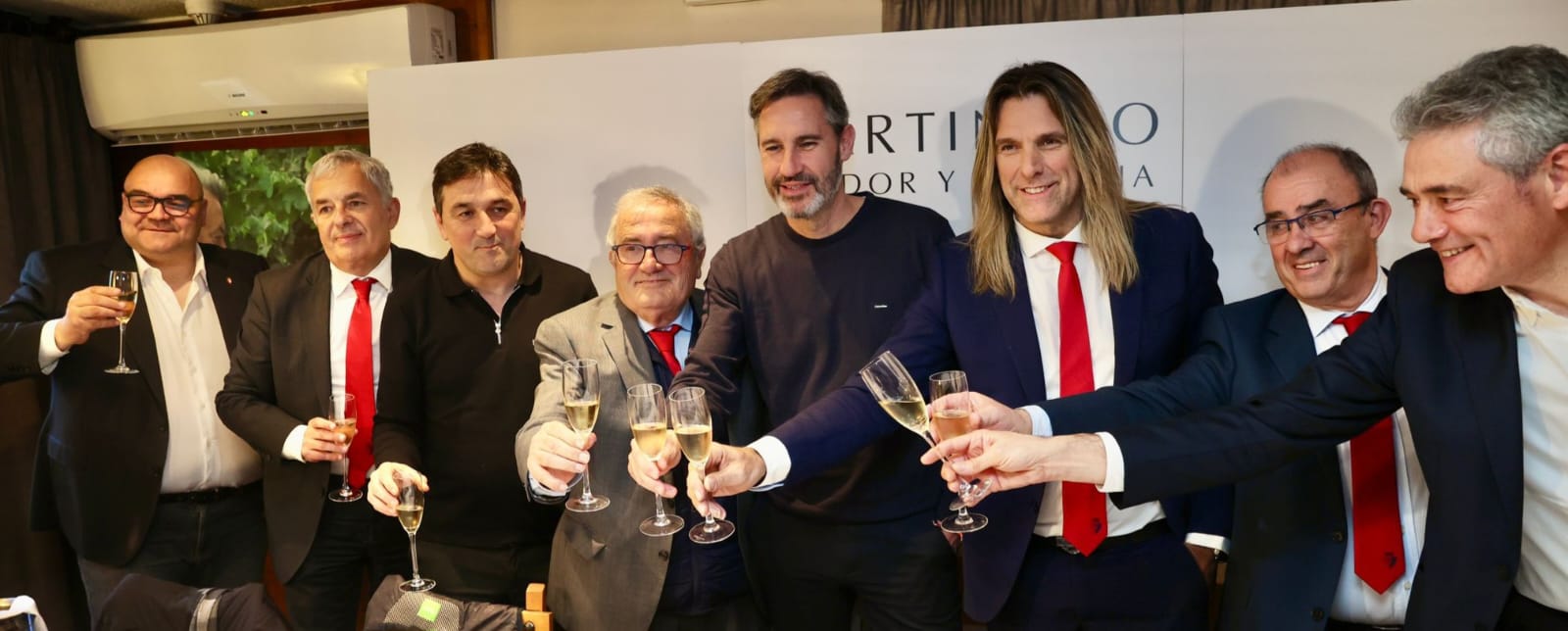 El tradicional brindis navideño de Osasuna con los medios