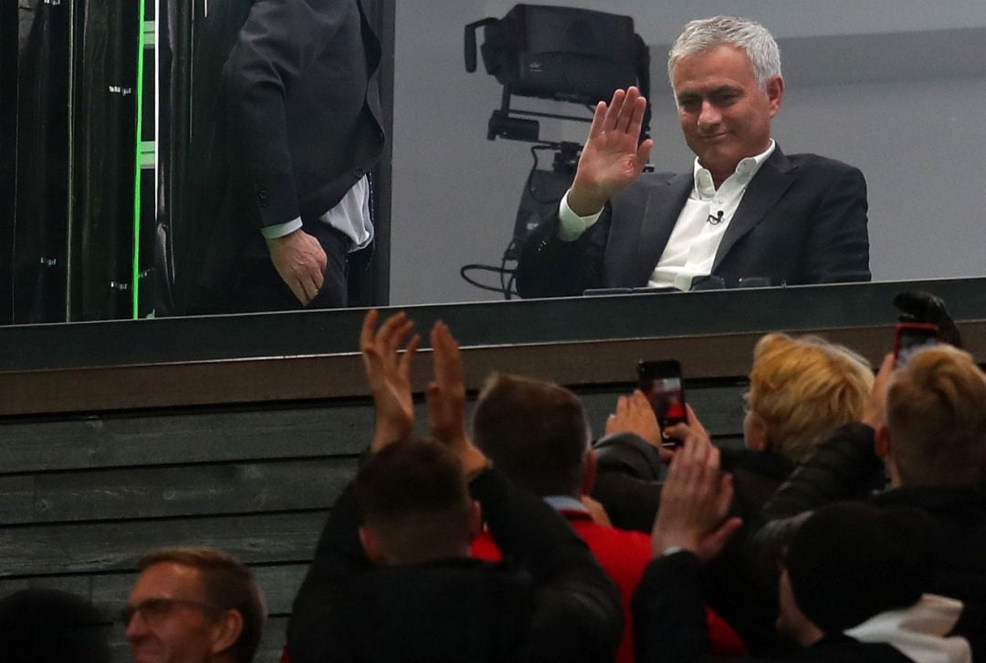 Mourinho, en el partido entre el United y el Liverpool, donde ejerció su papel de comentarista.