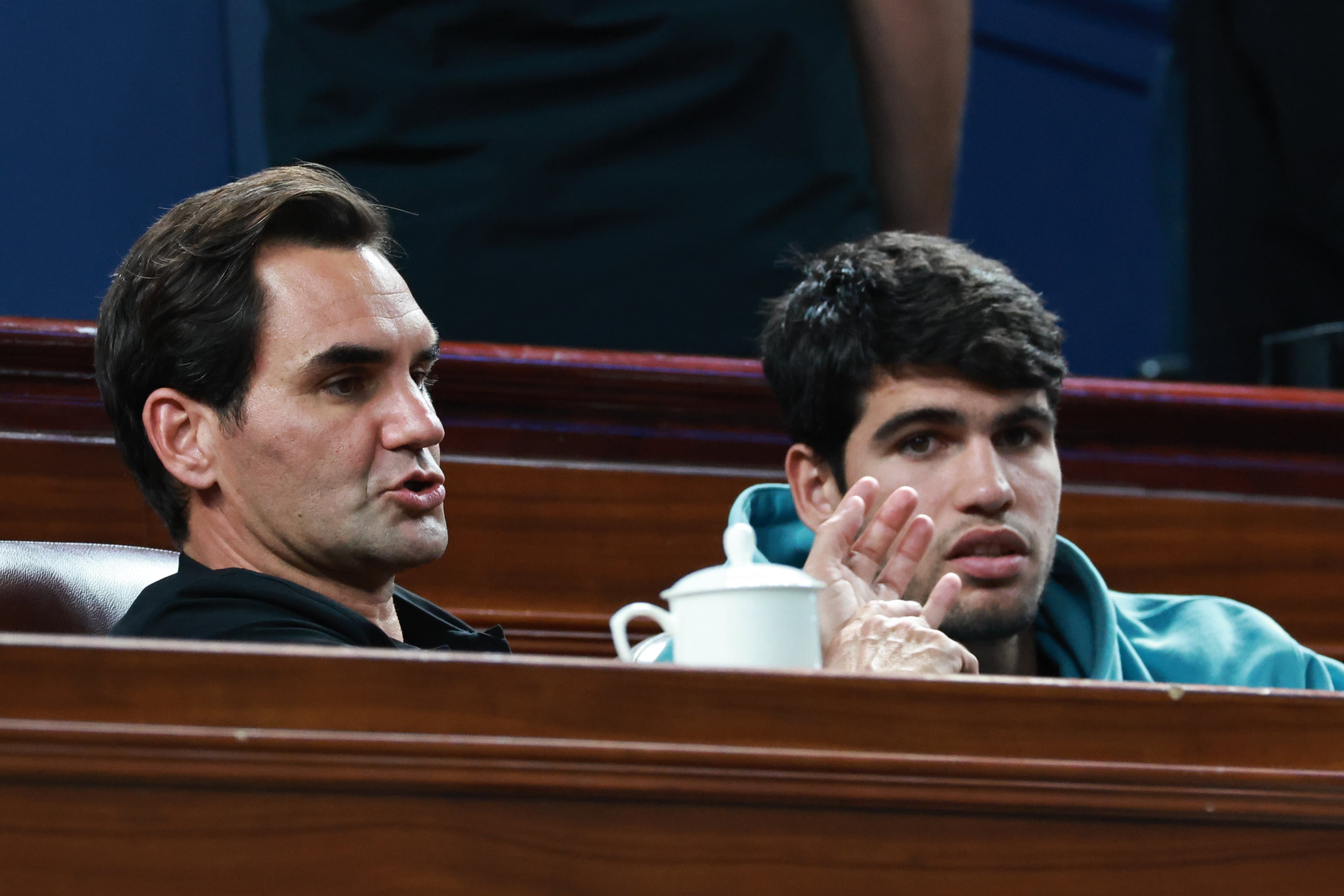 Roger Federer y Carlos Alcaraz.