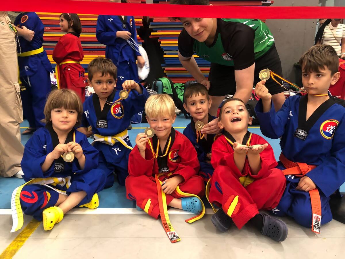 El Club Hosinsul Roquetas está de celebración