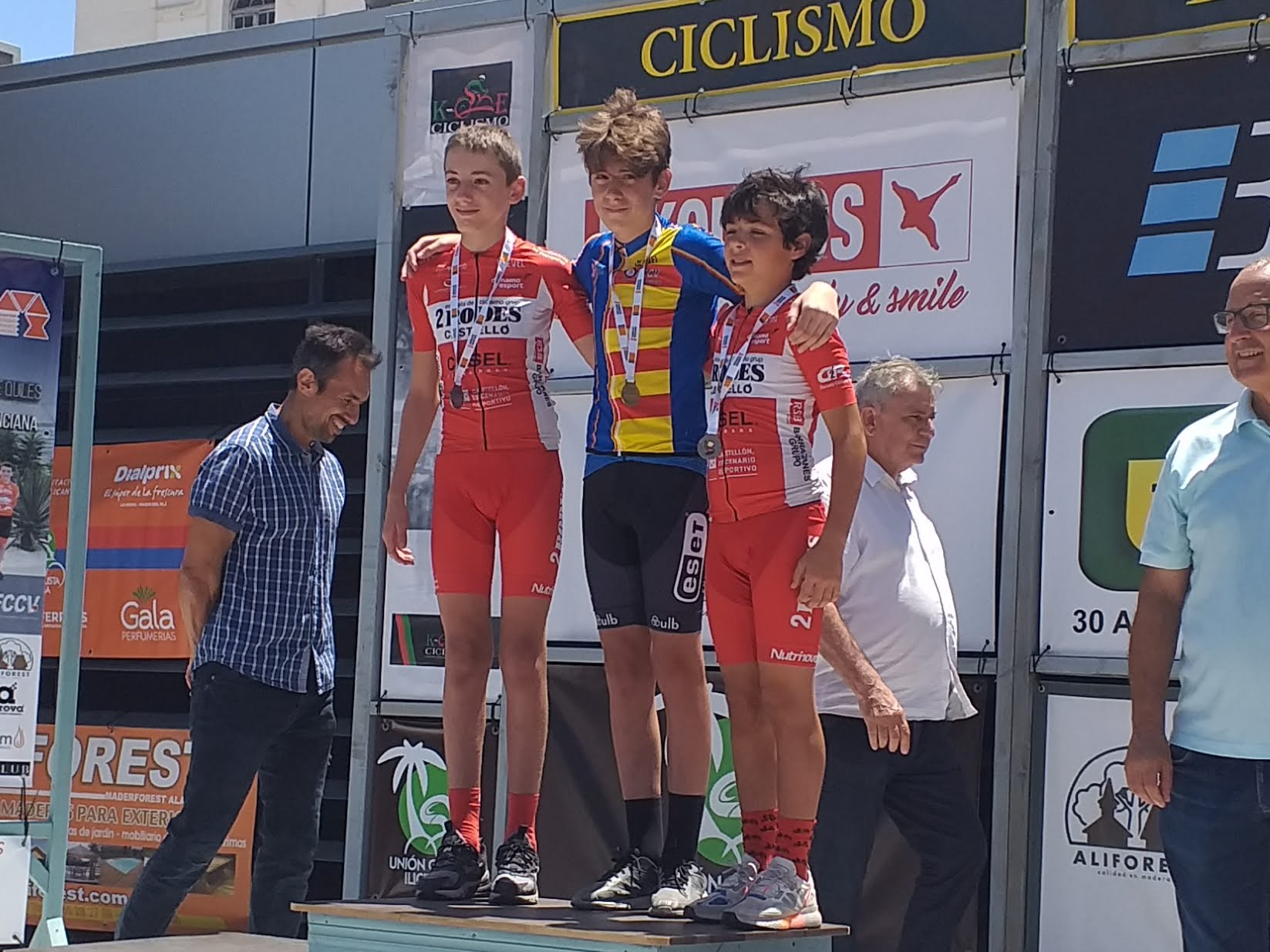 José Manuel Perales amb el mallot de campió autonòmic