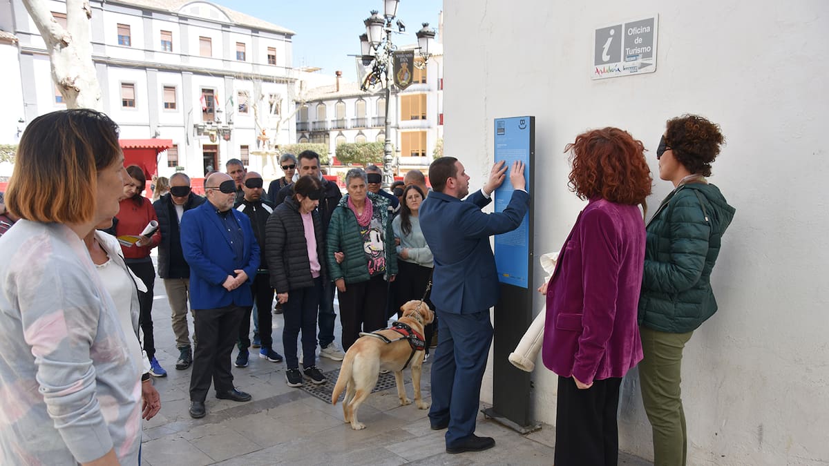 Baza presenta una nueva ruta turística moderna y accesible