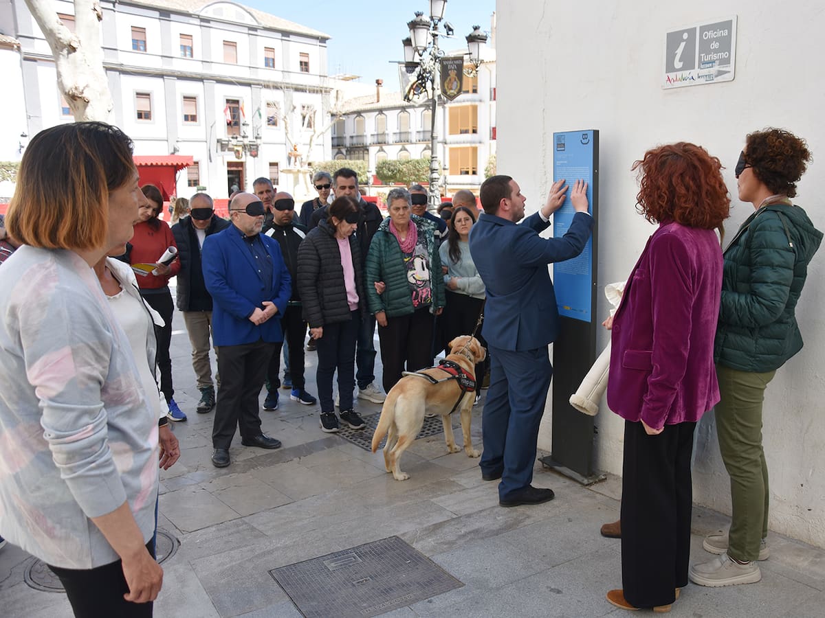 Baza presenta una nueva ruta turística moderna y accesible