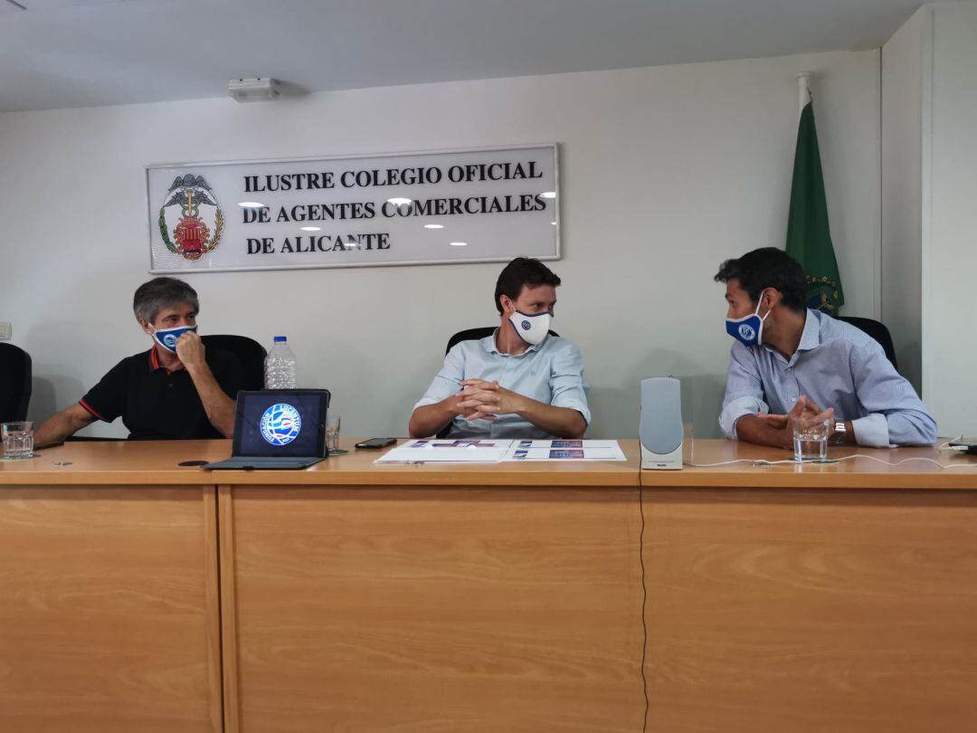 Daniel Adriásola, Toni Gallego y Nacho Marcilla han presentado la campaña de abonos de la Fundación Lucentum 