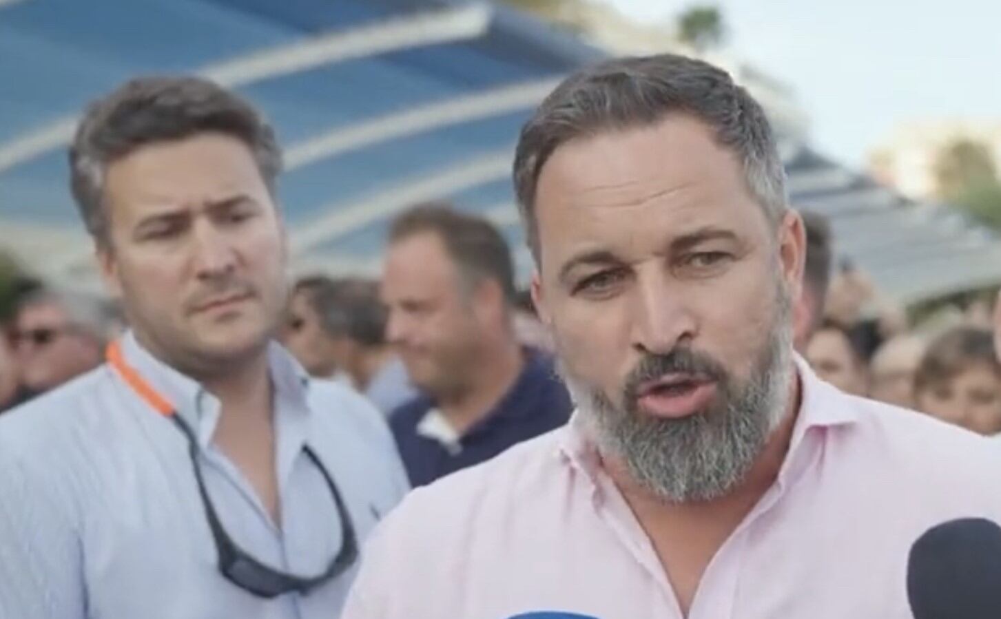 Abascal y a su izquierda López Maraver en un acto en Torrevieja