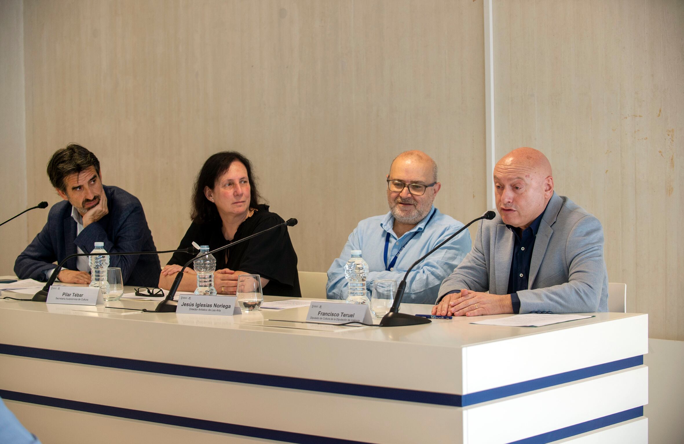 Presentación de la nueva edición de "Les Arts Volant"