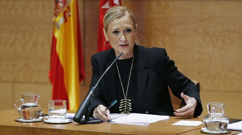 Cristina Cifuentes, en rueda de prensa en Puerta del Sol.