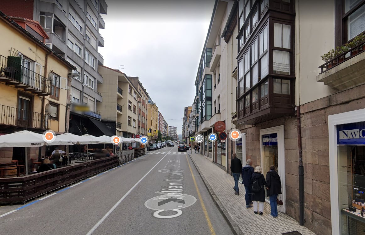 Calle Julián Ceballos de Torrelavega.