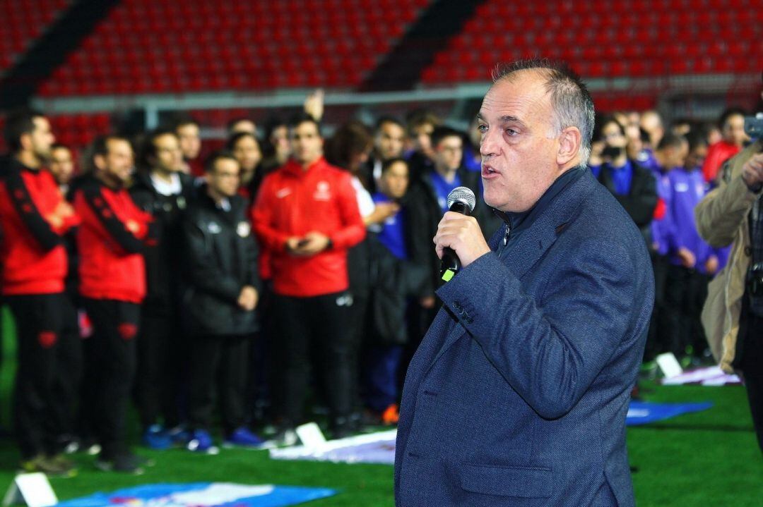 Tebas, durante un acto