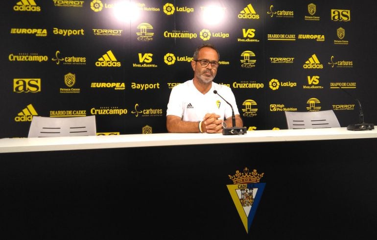 Álvaro Cervera analiza la situación del Cádiz CF