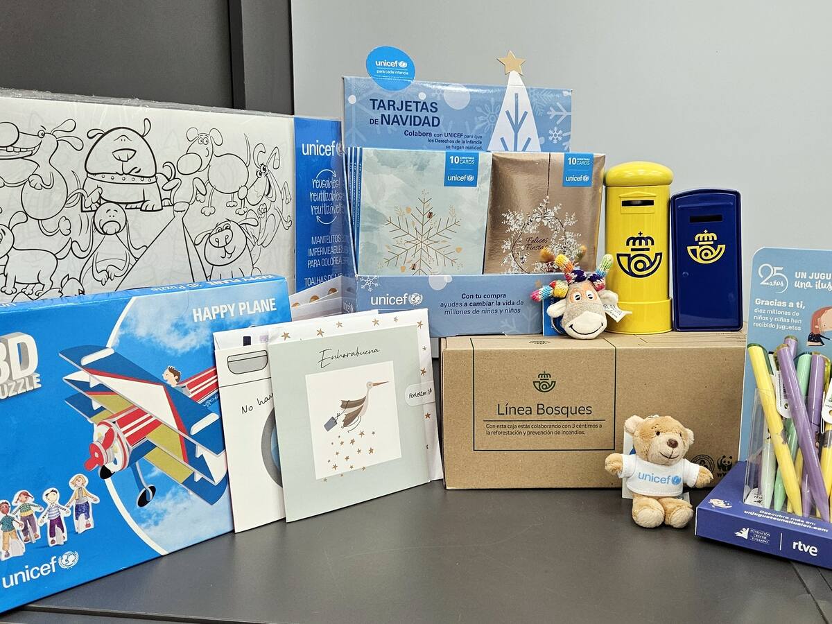 Ya están disponibles los productos navideños en las oficinas de Correos de Palencia