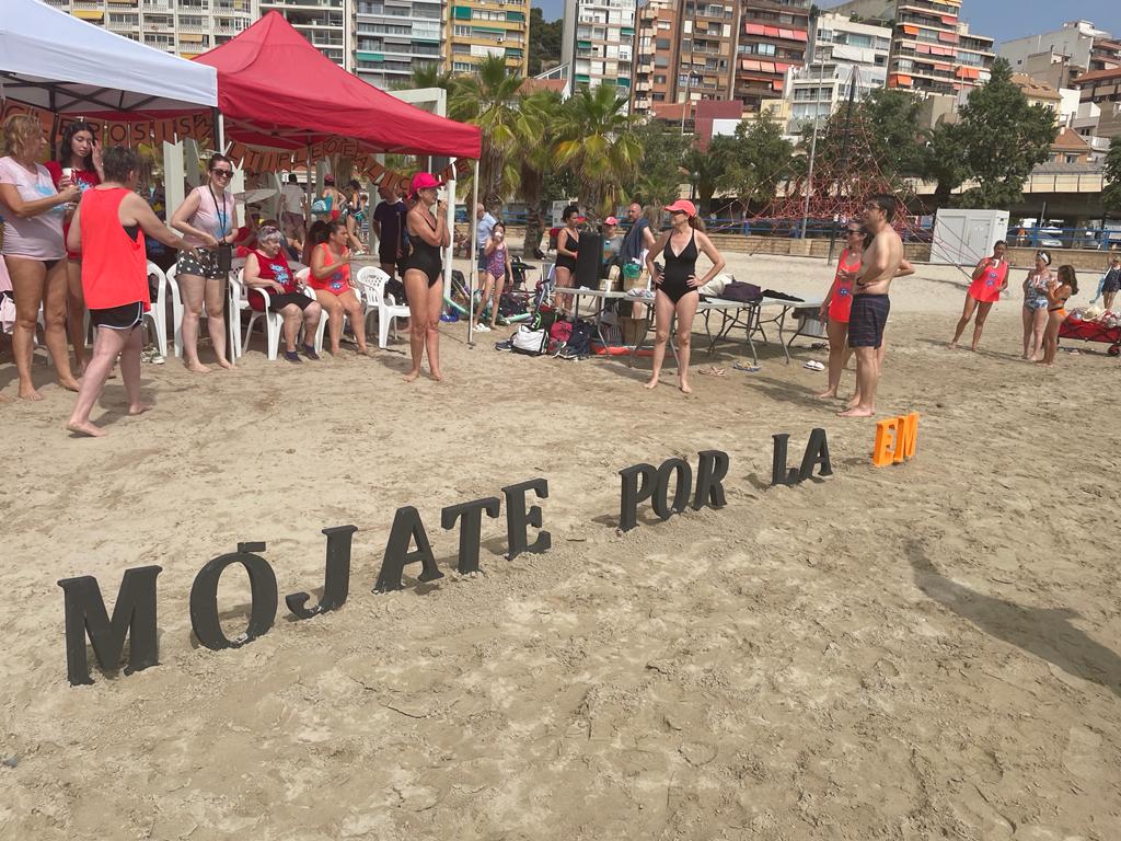 Actividad celebrada por Adema Alicante en la playa del Cocó. Foto: APPA