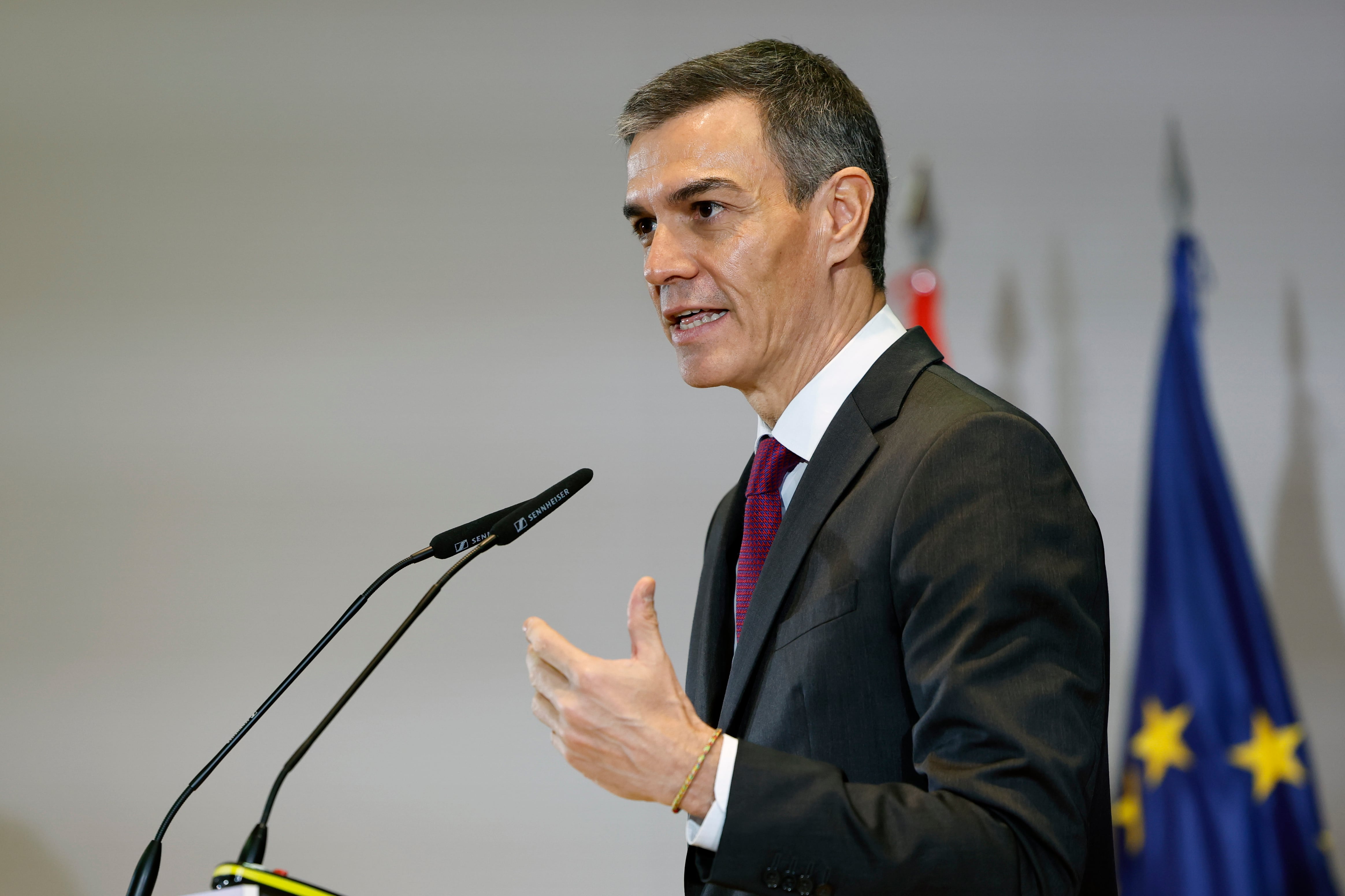 EL presidente del Gobierno, Pedro Sánchez interviene en la clausura del acto de presentación del Plan España Auto 2030, este miércoles en la sede del ministerio de Industria