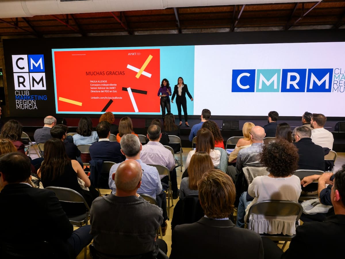 El Club de Marketing reúne a más de cien profesionales y abre una nueva etapa estratégica en la Región de Murcia