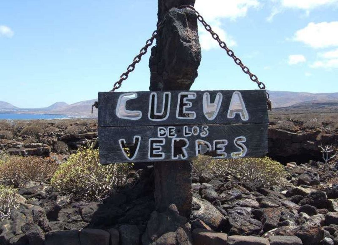 Entrada de la Cueva de los Verdes.