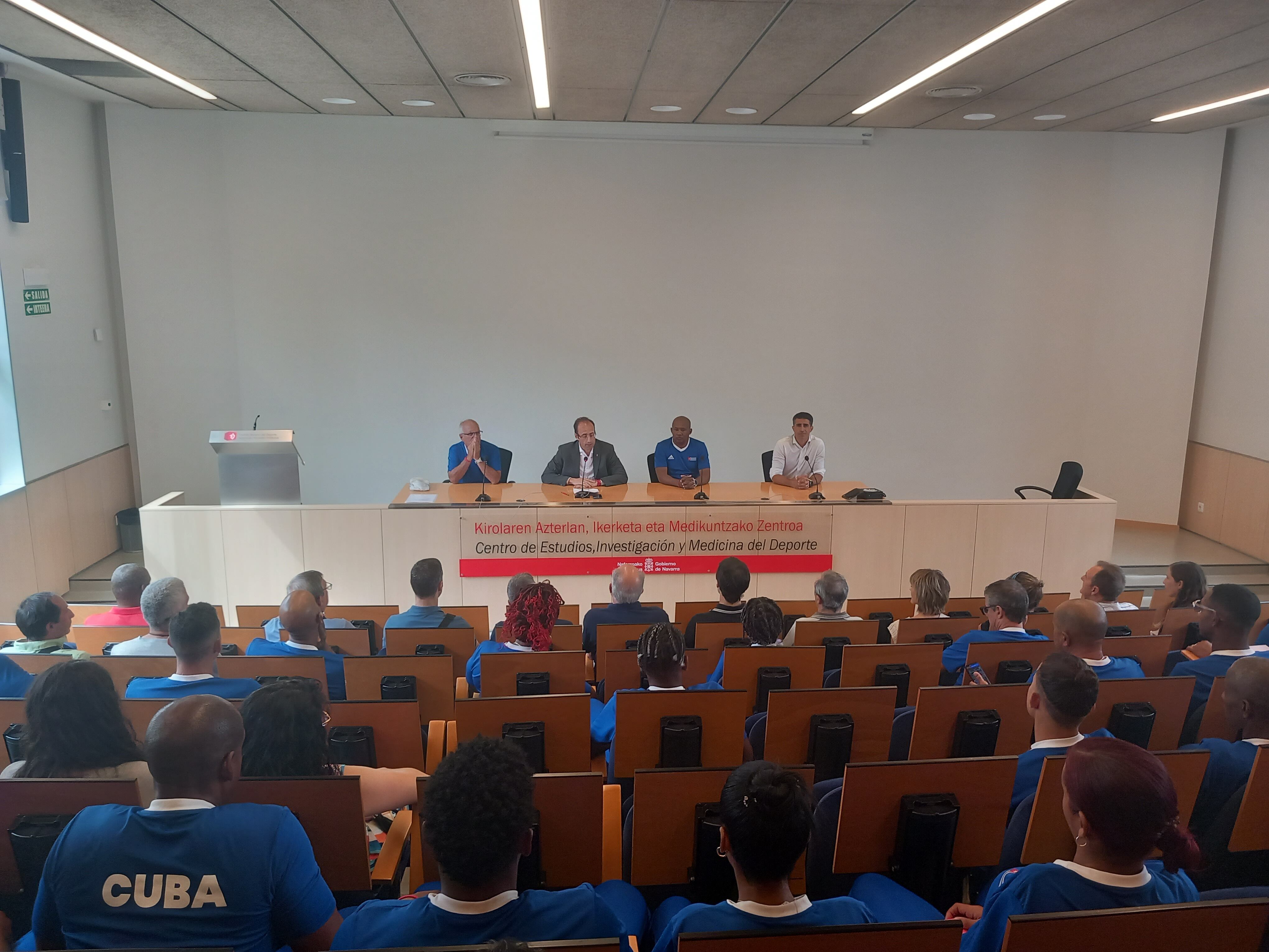 Recibimiento en Pamplona a los deportistas cubanos antes de los Juegos paralímpicos 2024