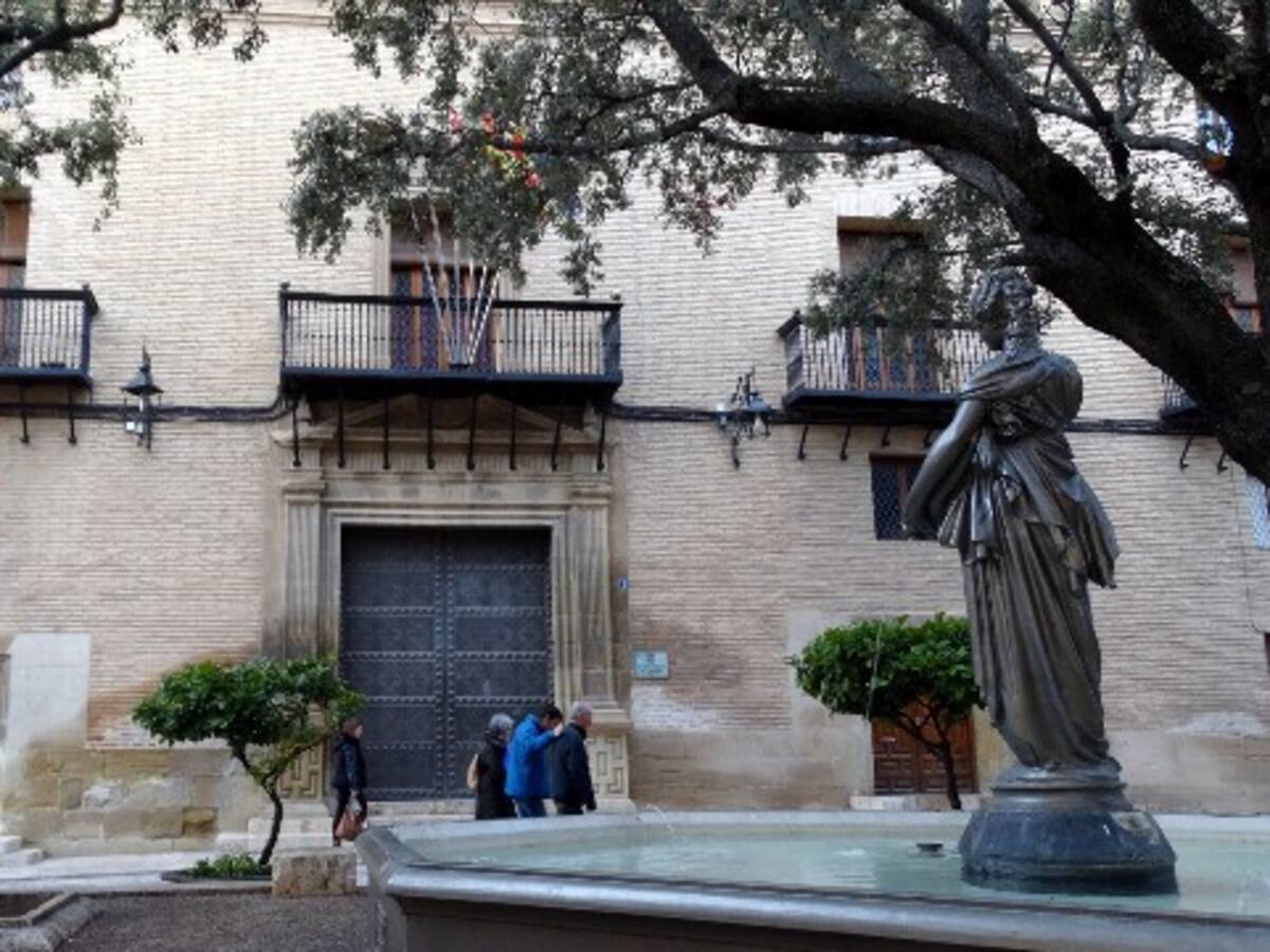 Apip-Acam no pudo asumir unas obras a que obligaba una licencia que solicitaron por lo que continúan con su actividad