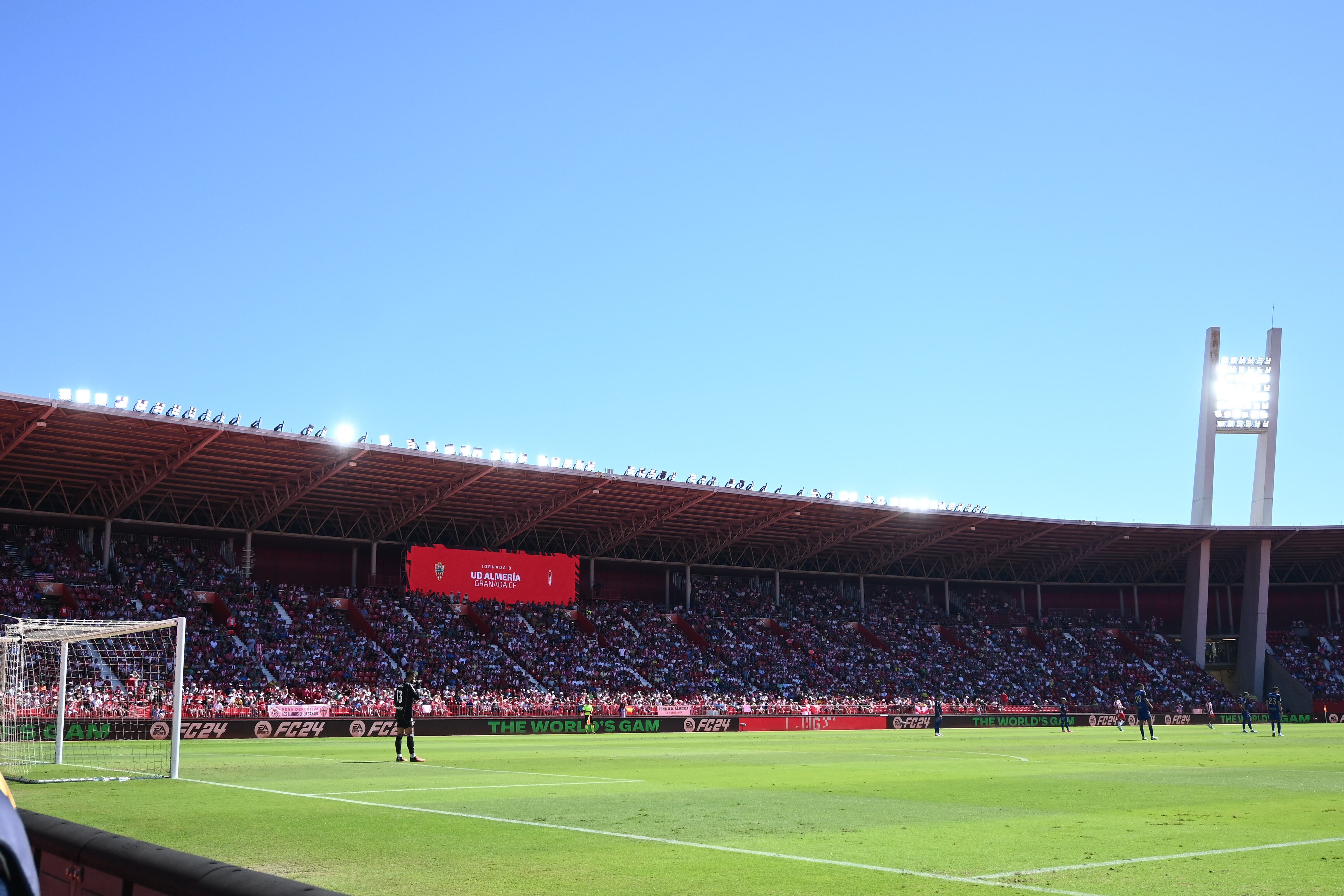 Almería y Granada se juegan un millón de euros.