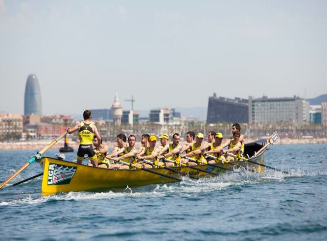 La San Nicolás de Orio gana la Bandera de Barcelona