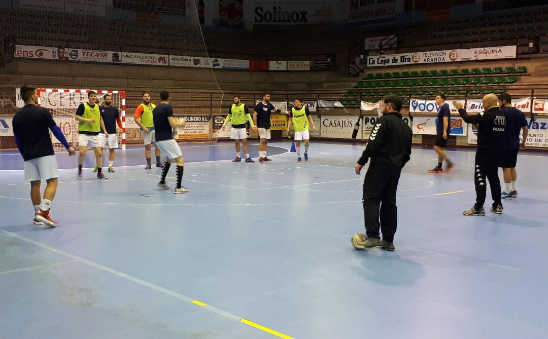 Una sesión de trabajo del BlasGon y Bodegas Ceres.