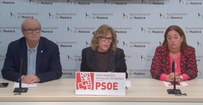 Rueda de prensa del PSOE tras el pleno del Ayuntamiento de Huesca