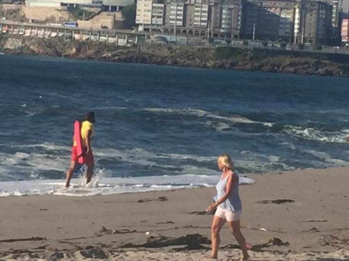 A Coruña avisa a los usuarios de las playas de mareas vivas que restringirán el aforo
