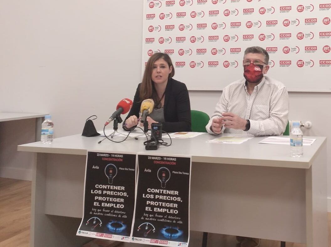Malva Marina Sanz (CCOO) y Javier Garcia (UGT) presentan la concentración que se ha convocado a nivel nacional para pedir medidas contra la subida de los precios