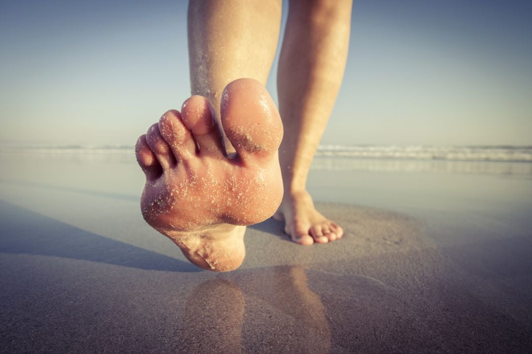 También en verano hay que vigilar la salud de los pies