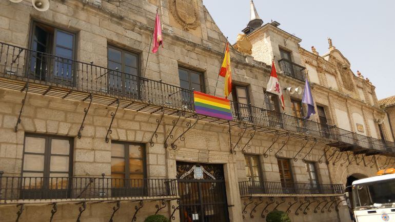 Medina se suma a la conmemoración del Día Internacional del Orgullo LGTBI