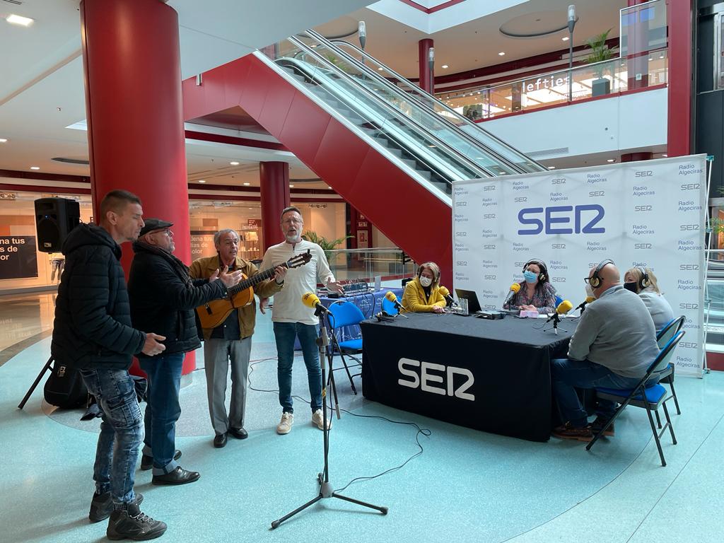 Actuación Comparsa "Antología de José Luis Arniz".