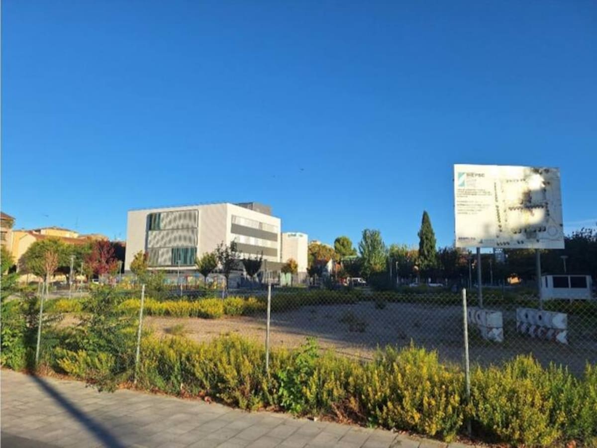 La Coordinadora del barrio del Perpetuo Socorro celebra el impulso de 50 viviendas asequibles en Huesca: "Hay mucha necesidad sobre todo para la gente joven"