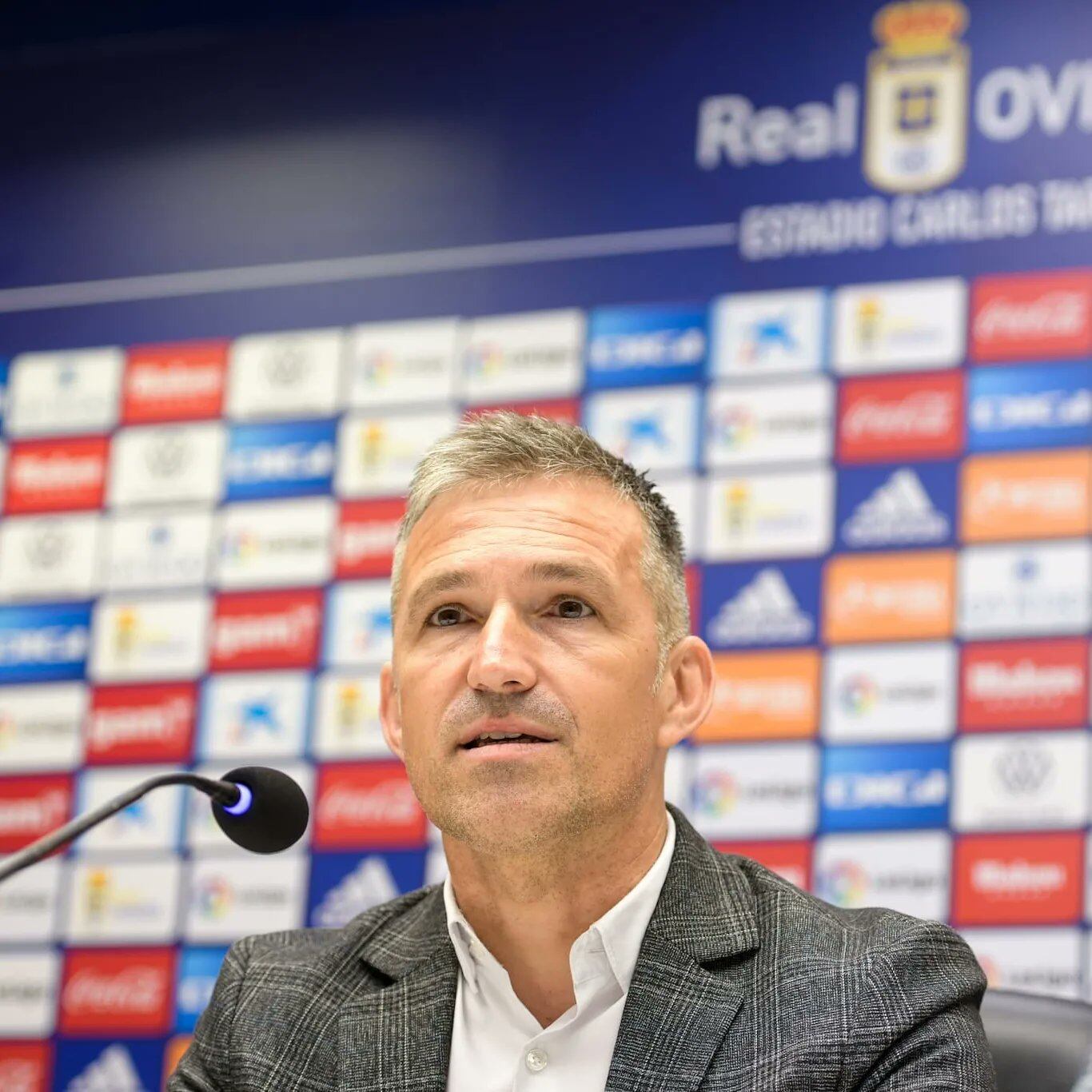 Tito Blanco en la sala de prensa del Carlos Tartiere